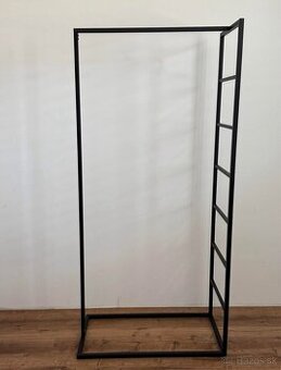 Vešiak na oblečenie Jysk VIRUM 80x170x43cm + DOVOZ ZDARMA