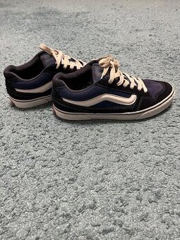 Vans tenisky