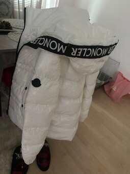 Moncler zimná bunda
