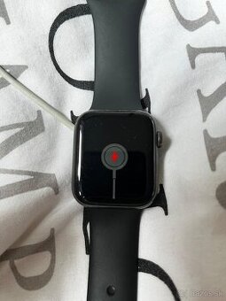 Apple Watch Series 5 LTE - 42mm/85% Batéria