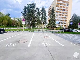 Vonkajšie parkovacie miesto - Banská Bystrica,Severná