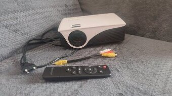 Predám Projektor - 1