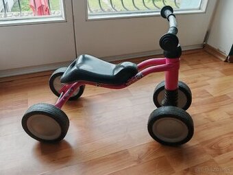 Ružové puky odrážadlo