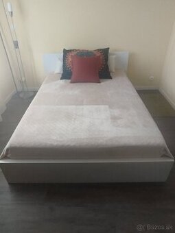 Postel 140 x 200 + matrac - 1