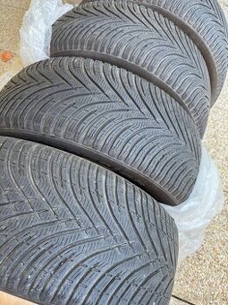 Zimné pneu 215/55 R18