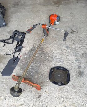 Krovinorez Husqvarna 525RX