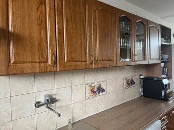 Kuchynská linka so spotrebičmi