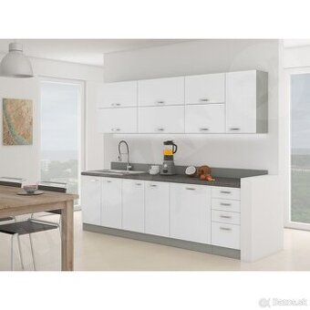 Zháňam 1 izbový byt  s balkónom v  Kežmarku.