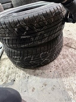 Z382 2ks zimné 215/55R16 97H