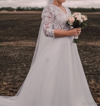 Svadobné šaty, 2ks závoj, kruh