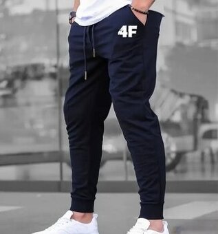 Nové teplákové nohavice XL