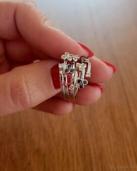 Prsteň z bieleho zlata s briliantmi