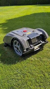 Robotická kosačka STIGA AutoClip 550 SG