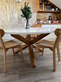 Jedálenský stôl Nori