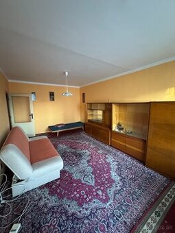 Predaj 2-izbového bytu v pôvodom stave - 68m2, veľký balkón