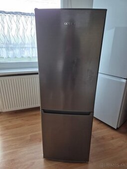 Chladnicka s mrazničkou
