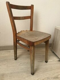 Stará detská stolička