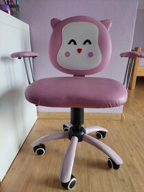 Ružová otáčacia stolička - 1