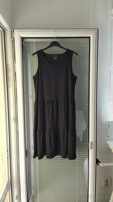 Dámske šaty Esmara M40-42 čierne