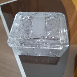 krištáľová dóza