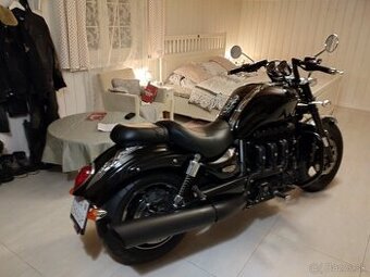 TRIUMPH ROCKET X LIMITOVANÁ EDÍCIA