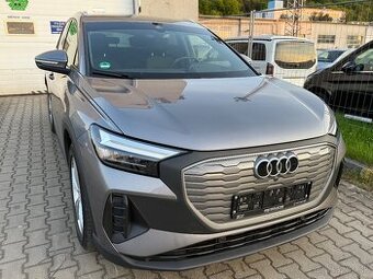 Audi Q4 e-tron, 45 Quattro 195kW, 11/2022, DPH, matrix
