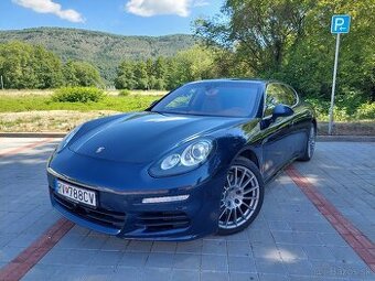 Porsche Panamera S