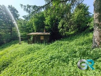 Ponúkame Vám na predaj krásny, slnečný pozemok Trenčianske T