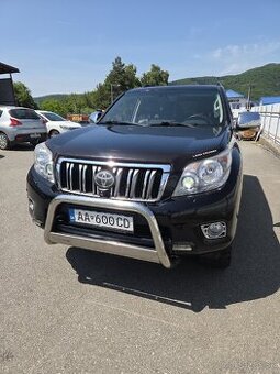 Toyota Land Cruiser 3.0I D-4D Premium A/T REZERVOVANE