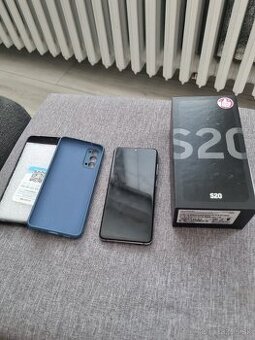 mobilny telefon samsung S20