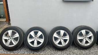 Predám komplet 215/60 r16 disky+ zimne pneu Škoda / Dunlop.