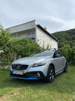 Volvo V40 Cross Country D2 Momentum Pro, Top stav.