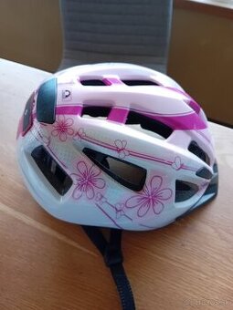 Cyklistická juniorská prilba