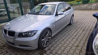 318d