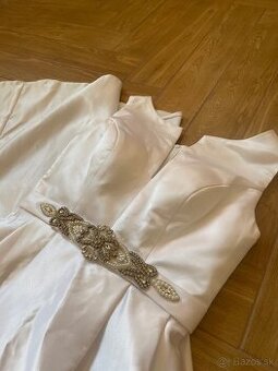 Svadobné šaty