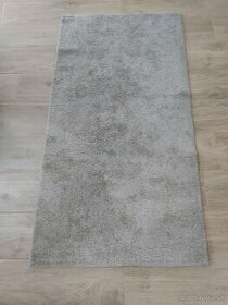 Koberec kusový béžový a staroružový