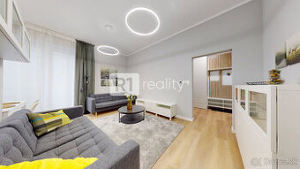 Jedinečný 3 izbový byt 64 m2+ 8 m2 balkóny + parking, Piešťa