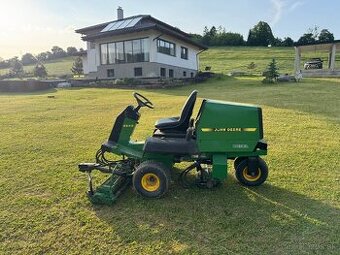 Kosačka John Deere 2243