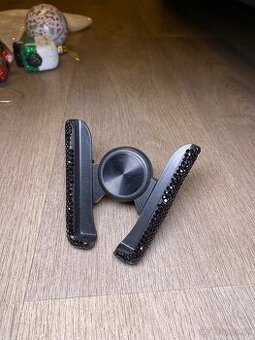 Držiak na telefón do auta, čierny s trblietkami