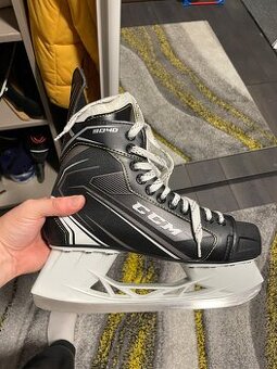 Predam hokejove korcule CCM tacks 9040 vo vybornom stave