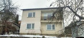 Znížená cena Na predaj dvojpodlažný rodinný dom v Vranove na - 1