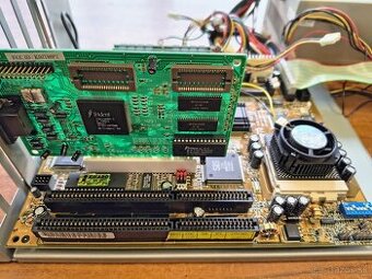 PC Pentium 200 MMX