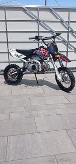 ycf 125 s