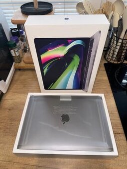 MacBook Pro 13" M1 Pro(2020)- 16gb ram - 256gb ssd + Hub