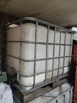 Nádrž ibc kontajner 600l na vino alebo vodu