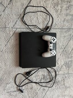 PlayStation 4 Slim 500GB 2x ovládač +hry