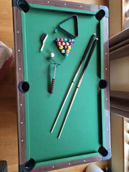 Biliárd v perfektnom stave