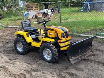 Malotraktor Tauros ZX18 4x4