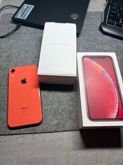 Iphone XR 64GB velmi zachovalý,82% - 1