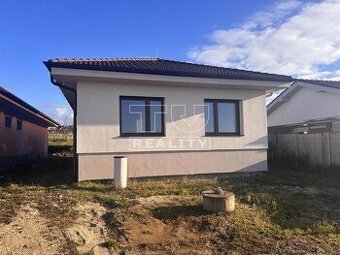 Novostavba pri Nitre v obci Cabaj-Čápor